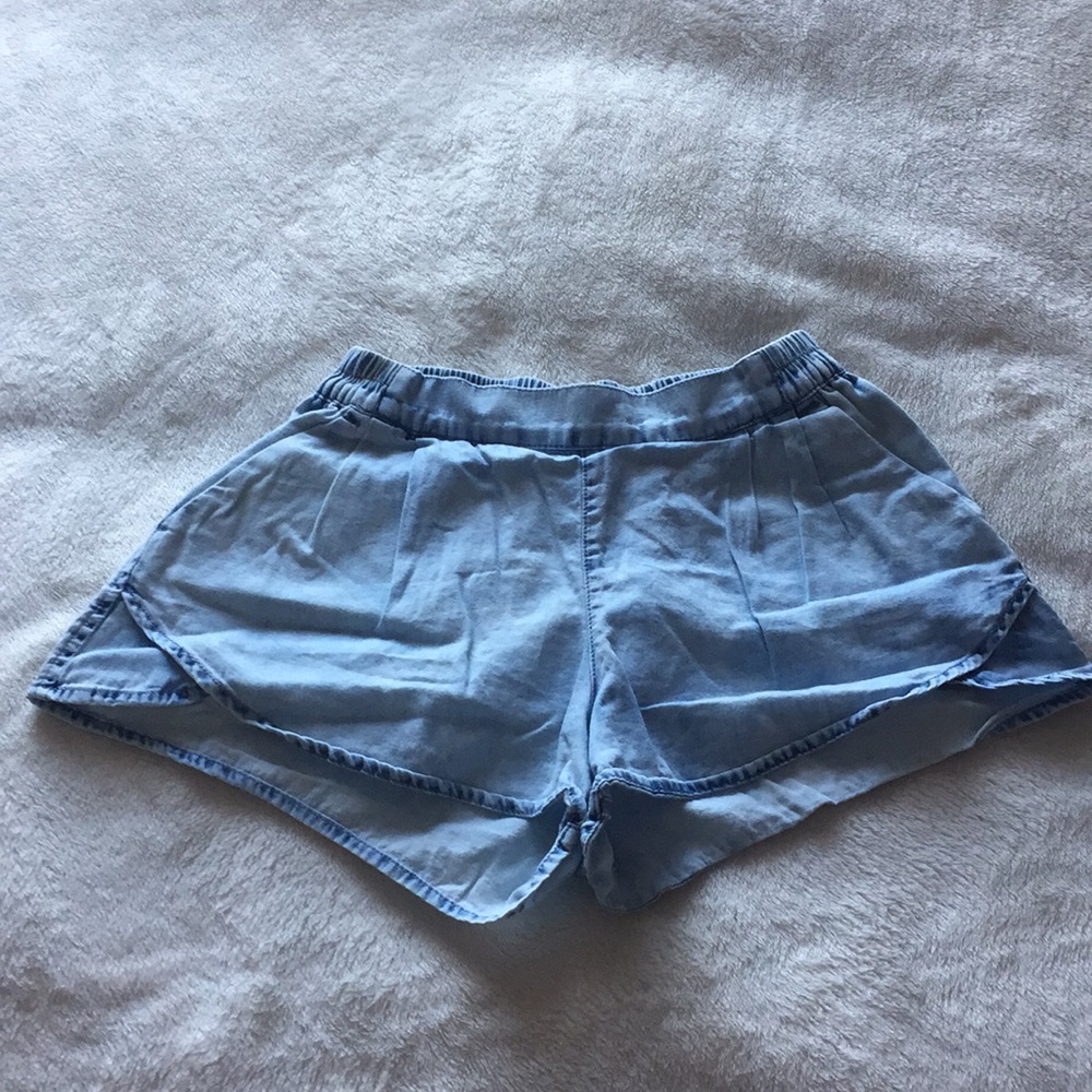 Flowy shorts